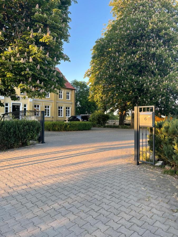 Ferienwohnung Mit Kamin Und Traumhafter Dachterrasse Mit Weitblick In Die Natur Neu Gaarz Esterno foto