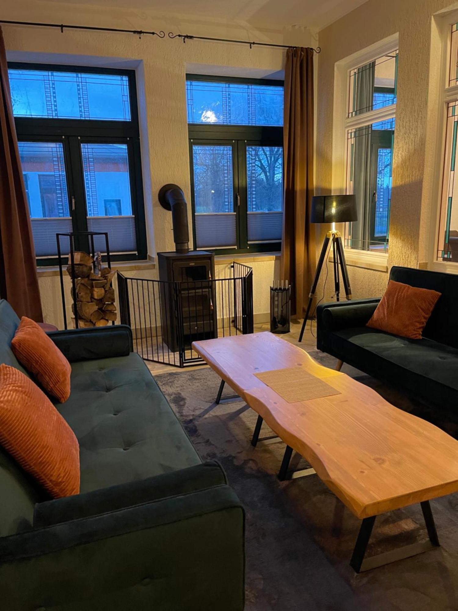 Ferienwohnung Mit Kamin Und Traumhafter Dachterrasse Mit Weitblick In Die Natur Neu Gaarz Esterno foto
